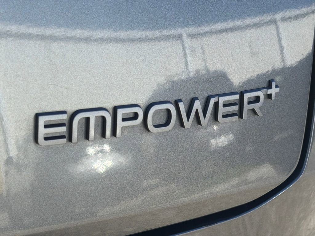 Used 2023 Nissan Ariya FWD image 11