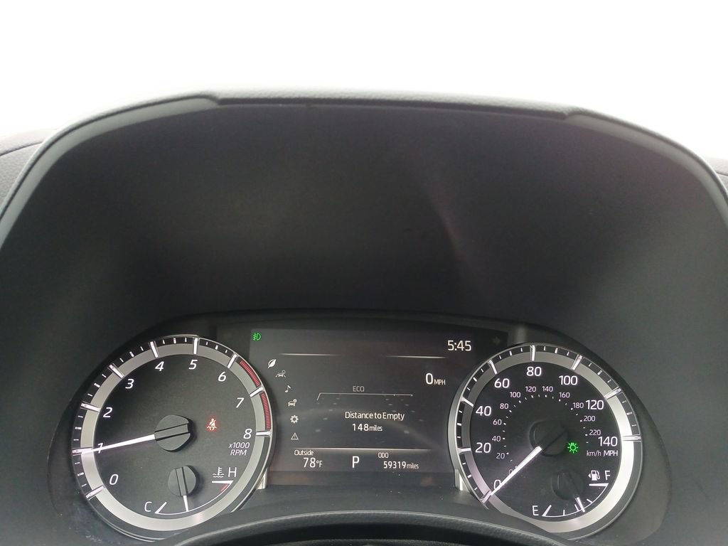 Used 2024 Toyota Highlander LE FWD image 11