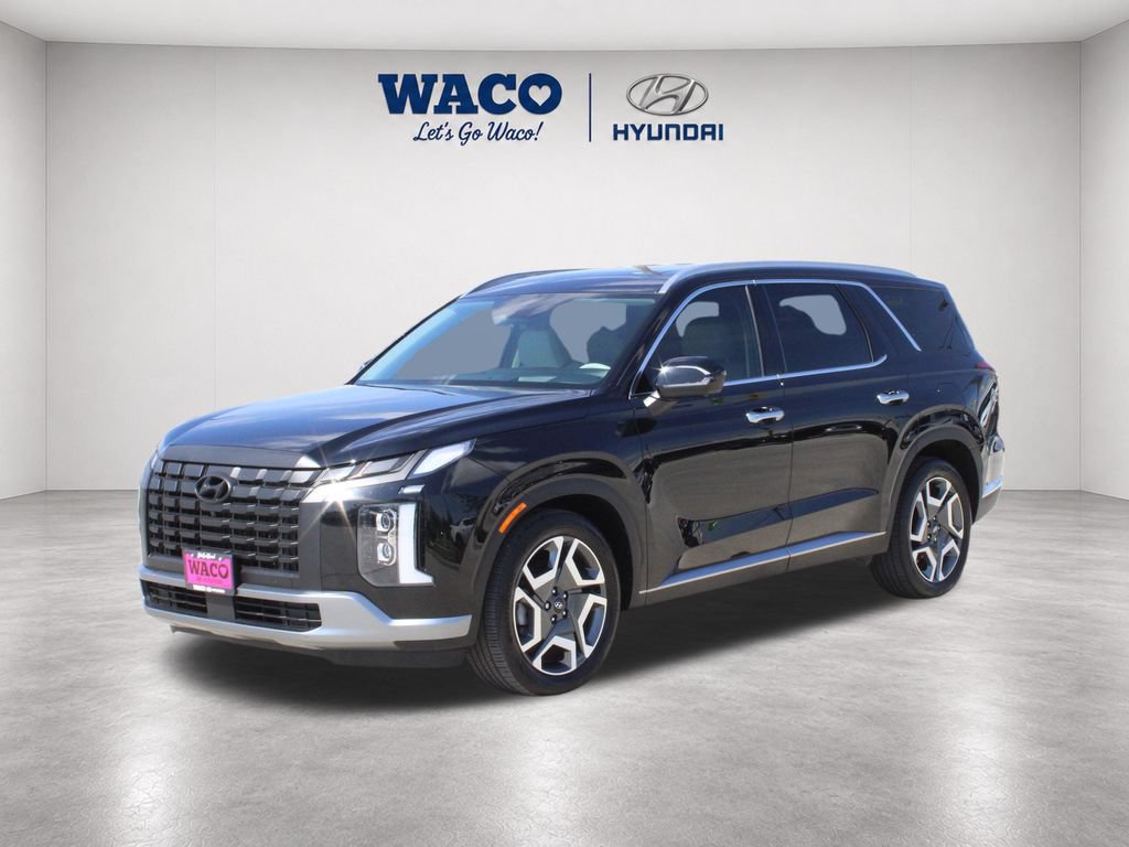 Used 2023 Hyundai Palisade Calligraphy w/ Winter Package FWD image 3