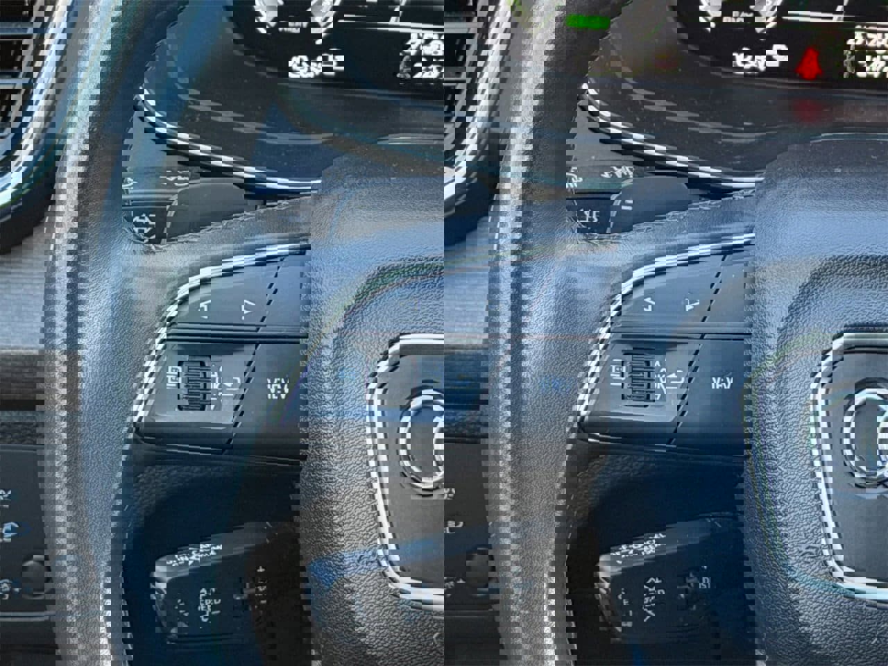 Used 2023 Audi Q5 e Premium Plus w/ Premium Plus Package image 14