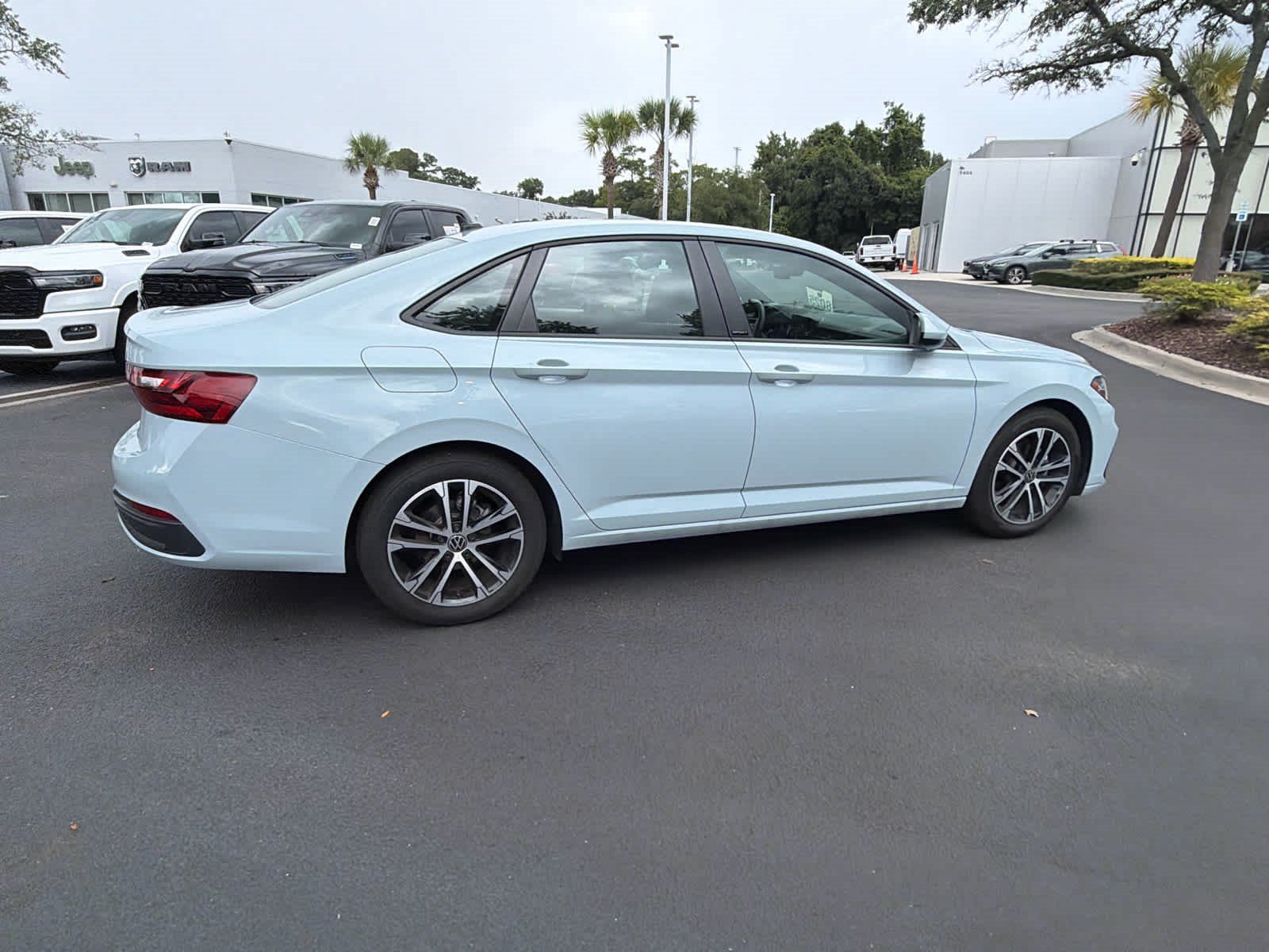 Used 2026 Volkswagen Jetta Sport FWD image 14