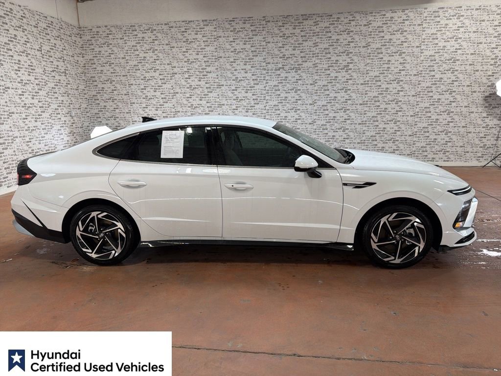 Used 2026 Hyundai Sonata SEL FWD image 9
