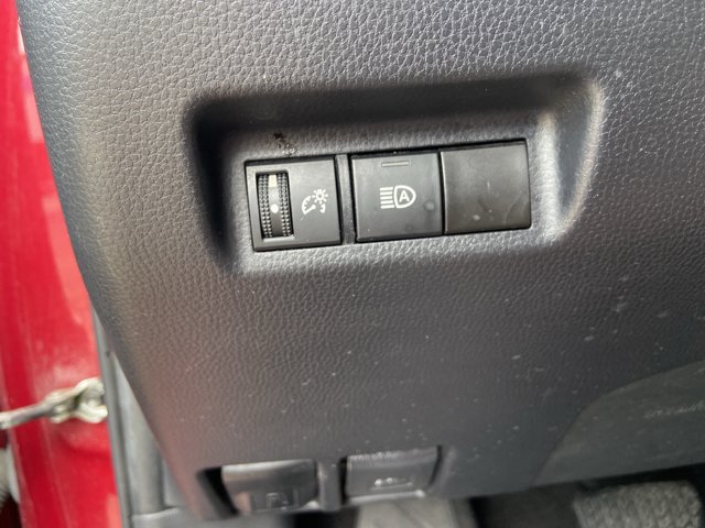 Used 2023 Toyota RAV4 LE AWD/4WD image 42