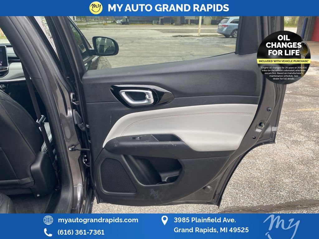 Used 2023 Jeep Compass Limited AWD/4WD image 19