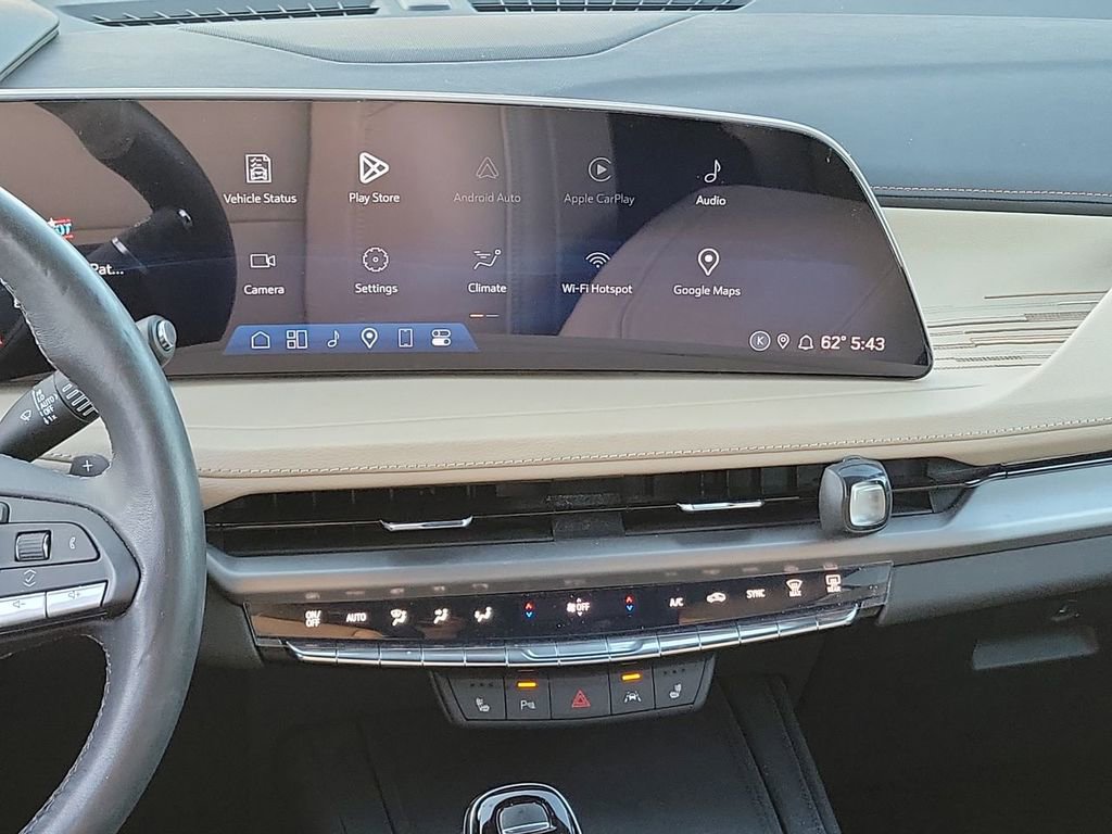 Used 2024 Cadillac XT4 Premium Luxury w/ Active Safety Package image 18