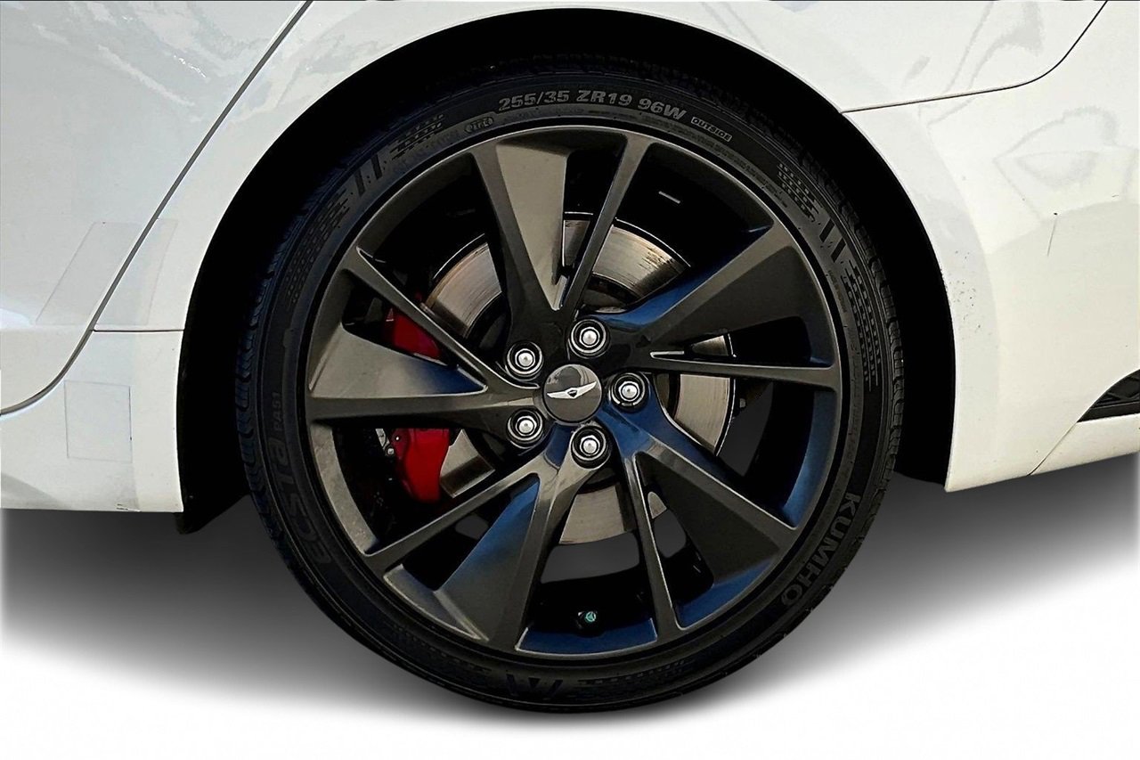 Used 2022 Genesis G70 3.3T w/ Sport Prestige Package image 34