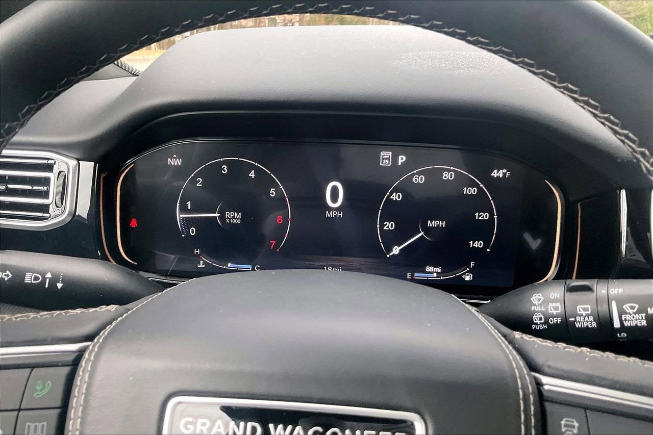 New 2026 Jeep Grand Wagoneer L Summit w/ Premium Group III image 12