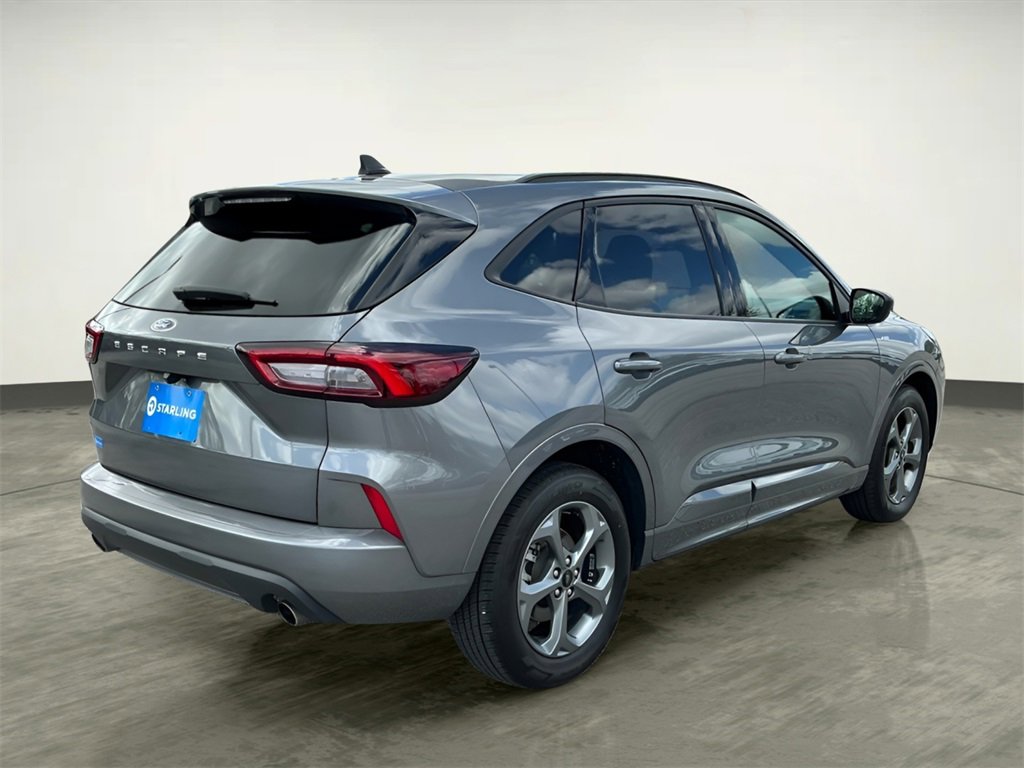 Used 2024 Ford Escape ST-Line w/ Cold Weather Package image 8