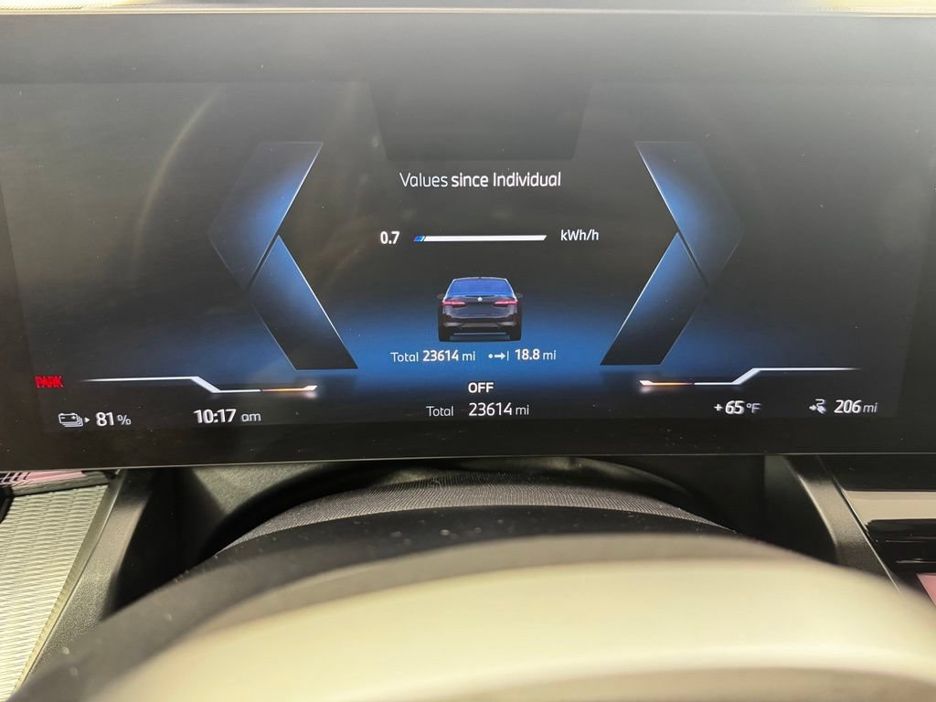 Certified 2025 BMW i5 xDrive40 w/ M Sport Package AWD/4WD image 22