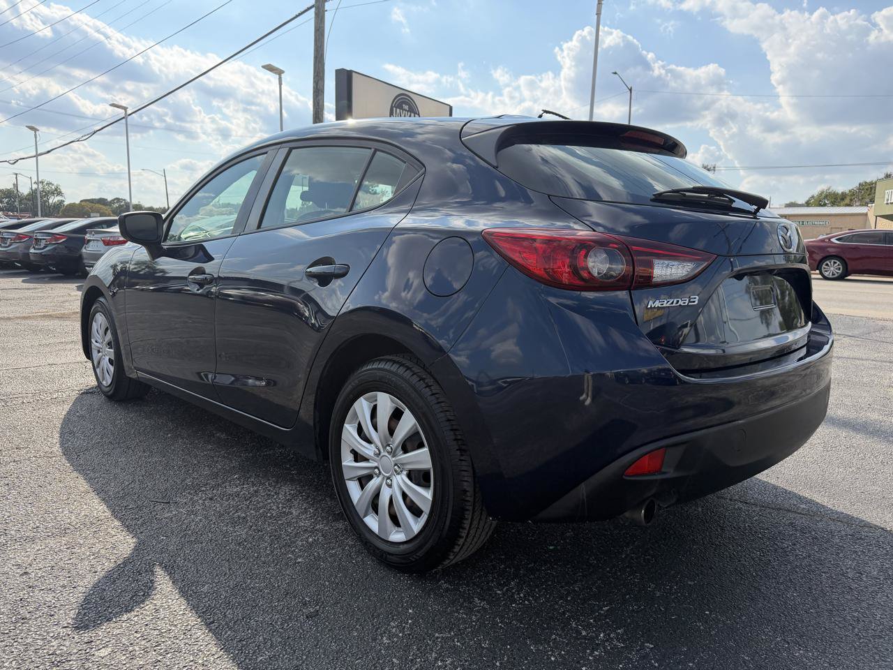 Used 2016 MAZDA MAZDA3 i Sport FWD image 8