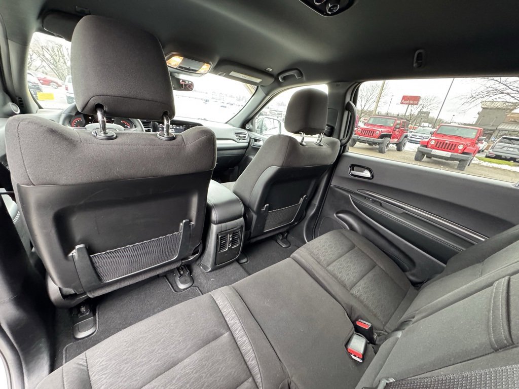 Used 2024 Dodge Durango SXT w/ 3rd Row Seating Group image 13