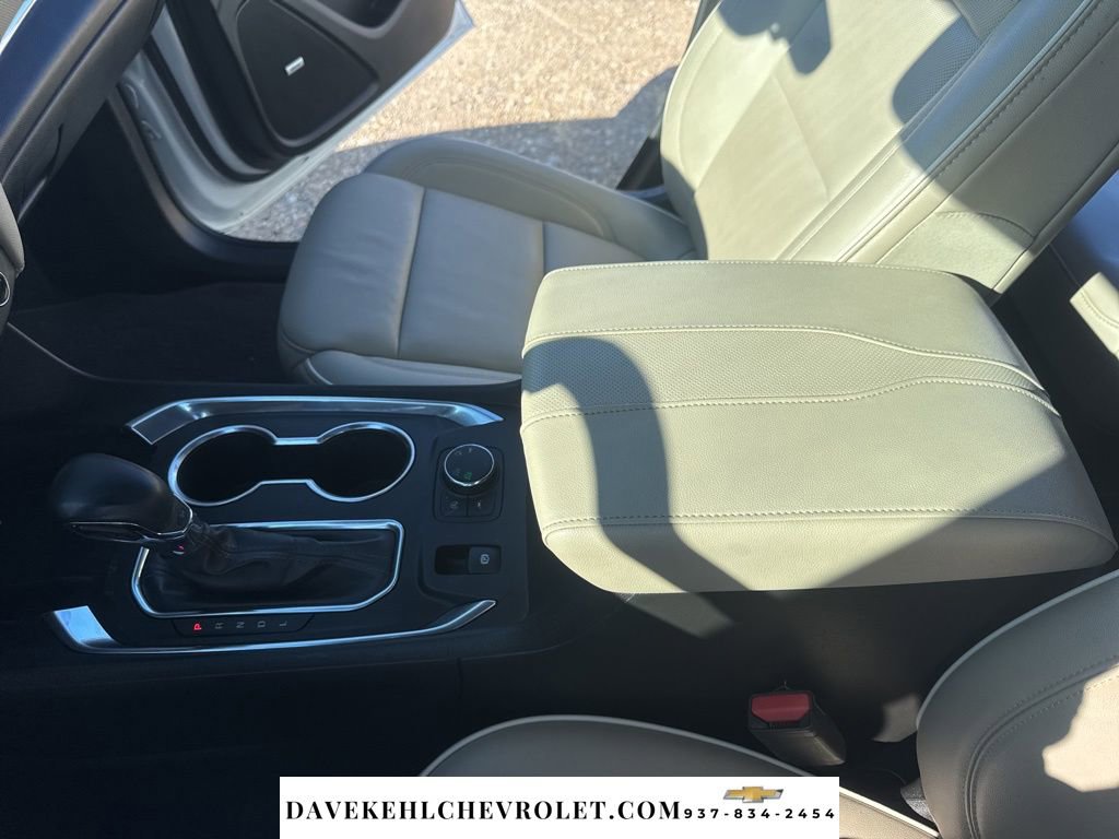 Used 2023 Chevrolet Traverse Premier AWD/4WD image 20