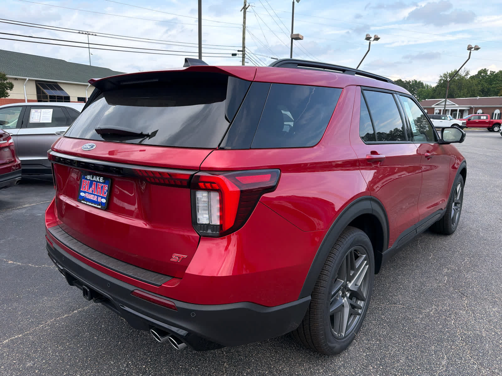 New 2026 Ford Explorer ST w/ Sun And Sound Package AWD/4WD image 3
