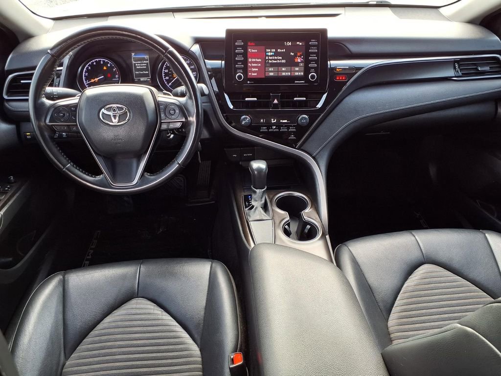 Used 2021 Toyota Camry SE FWD image 5
