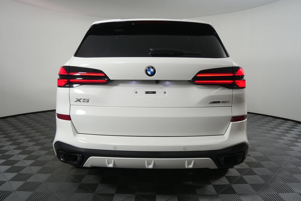 Used 2026 BMW X5 xDrive40i w/ M Sport Package AWD/4WD image 8