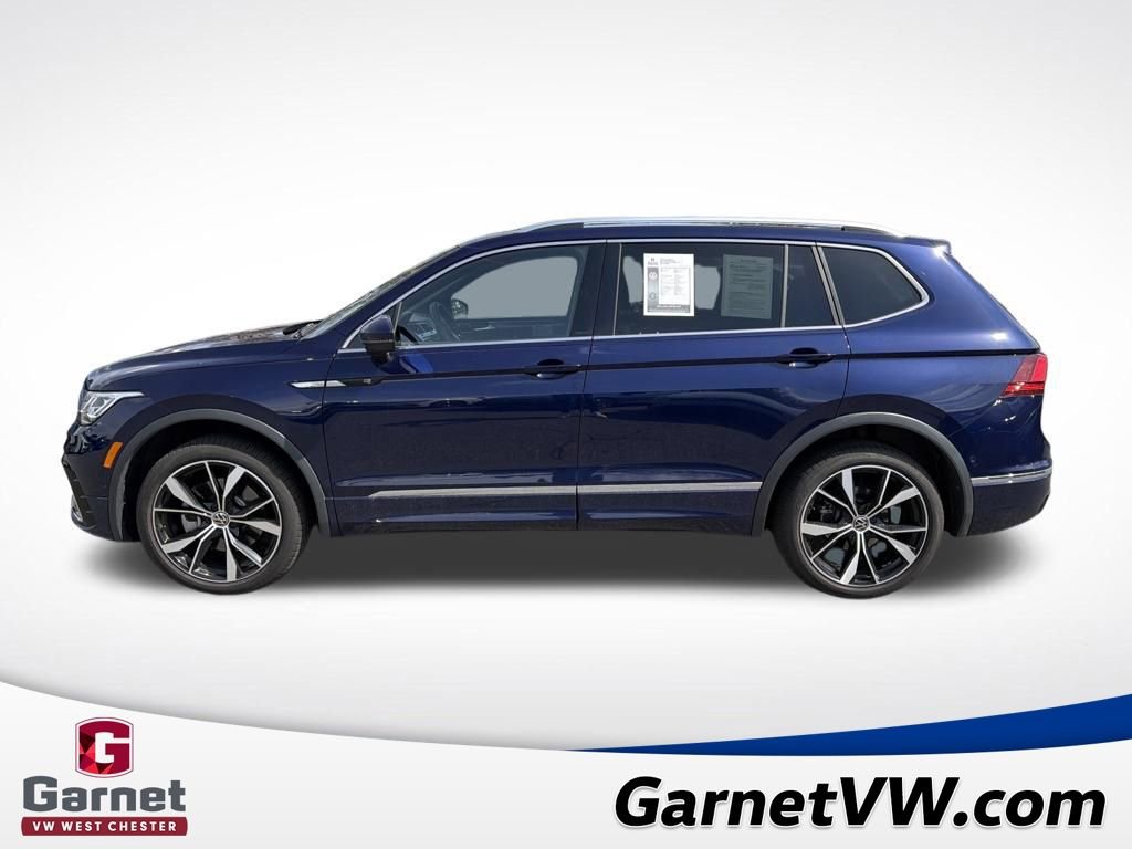 Certified 2023 Volkswagen Tiguan SEL R-Line image 2