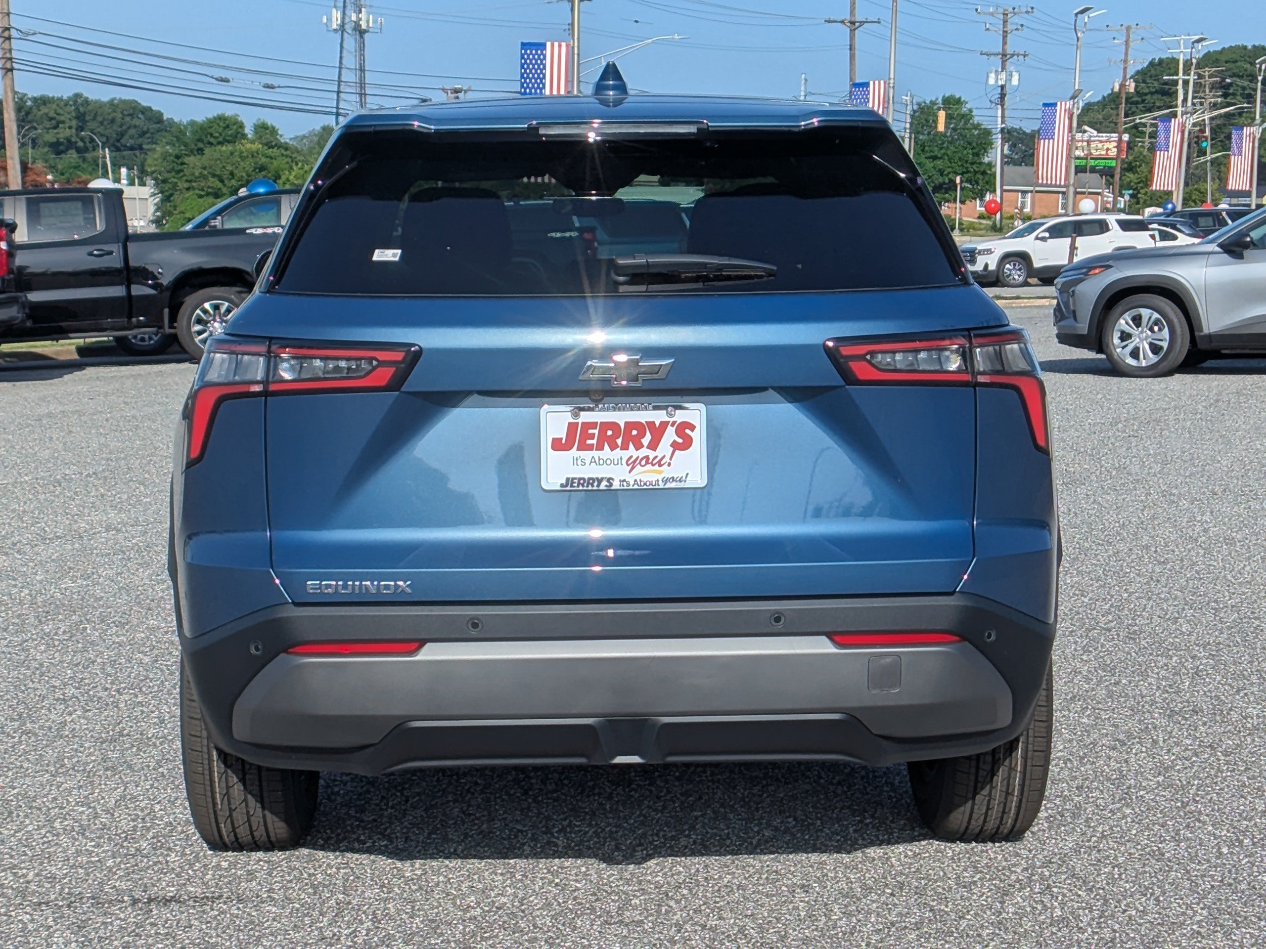 New 2027 Chevrolet Equinox LT w/ Convenience Package II FWD image 6