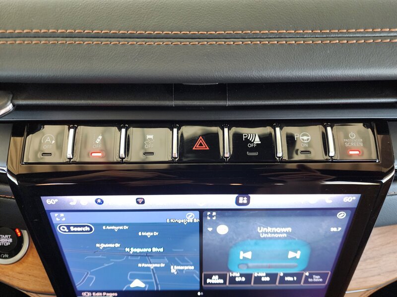 Used 2023 Jeep Grand Cherokee L Summit AWD/4WD image 43
