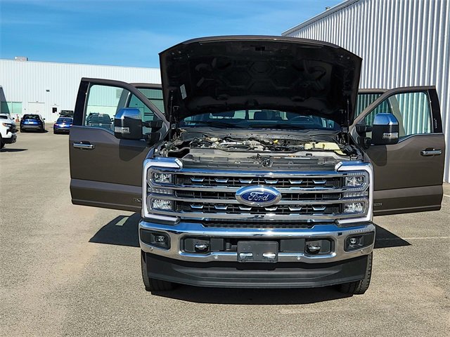 Used 2023 Ford F250 Lariat w/ Lariat Ultimate Package image 7