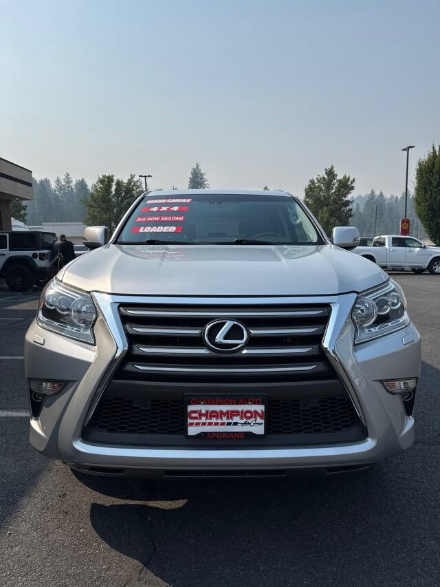Used 2015 Lexus GX 460 w/ Premium Package AWD/4WD image 2