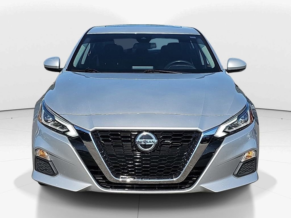 Used 2022 Nissan Altima 2.5 SV w/ SV Premium Package image 11