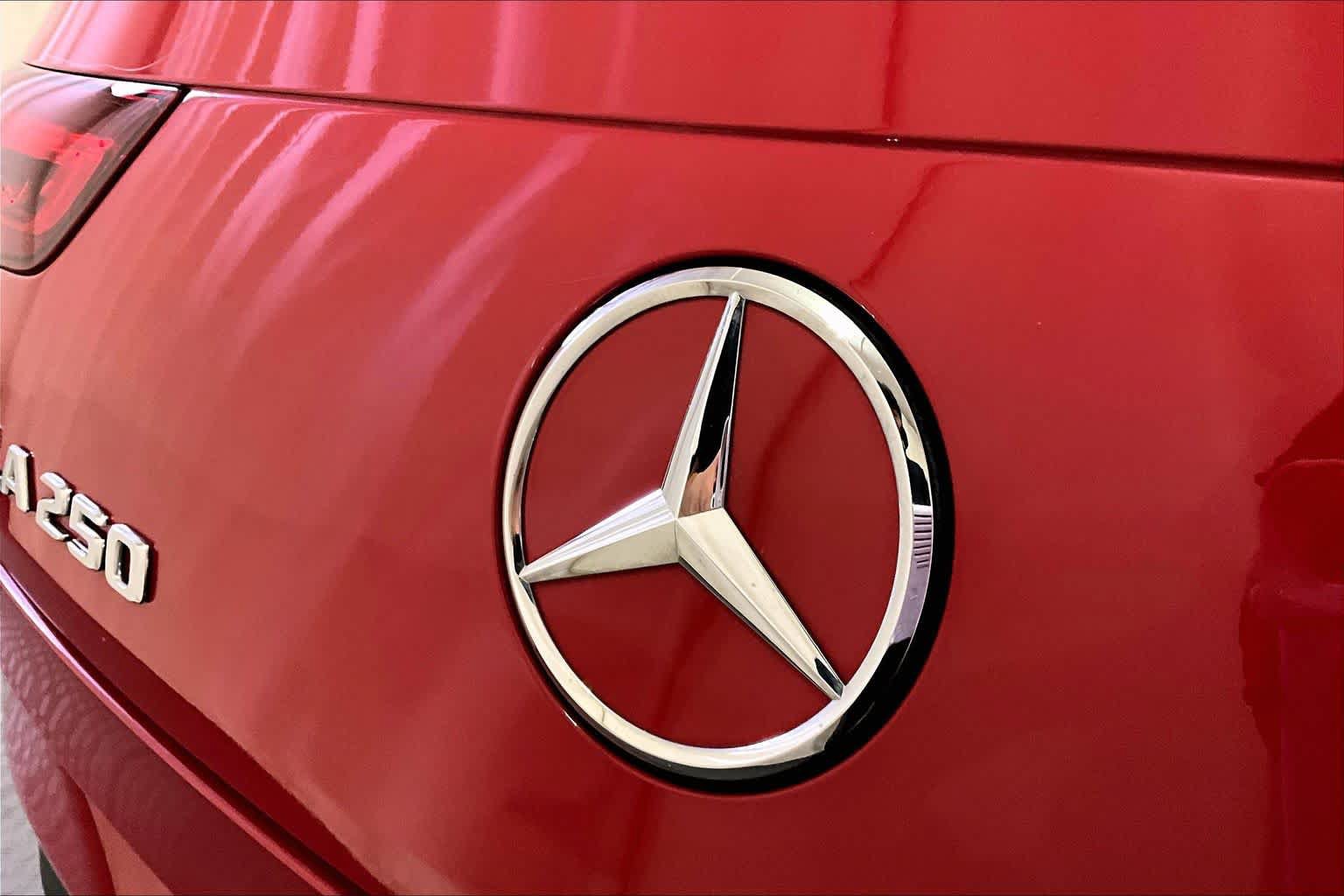 Used 2020 Mercedes-Benz CLA 250 4MATIC image 32