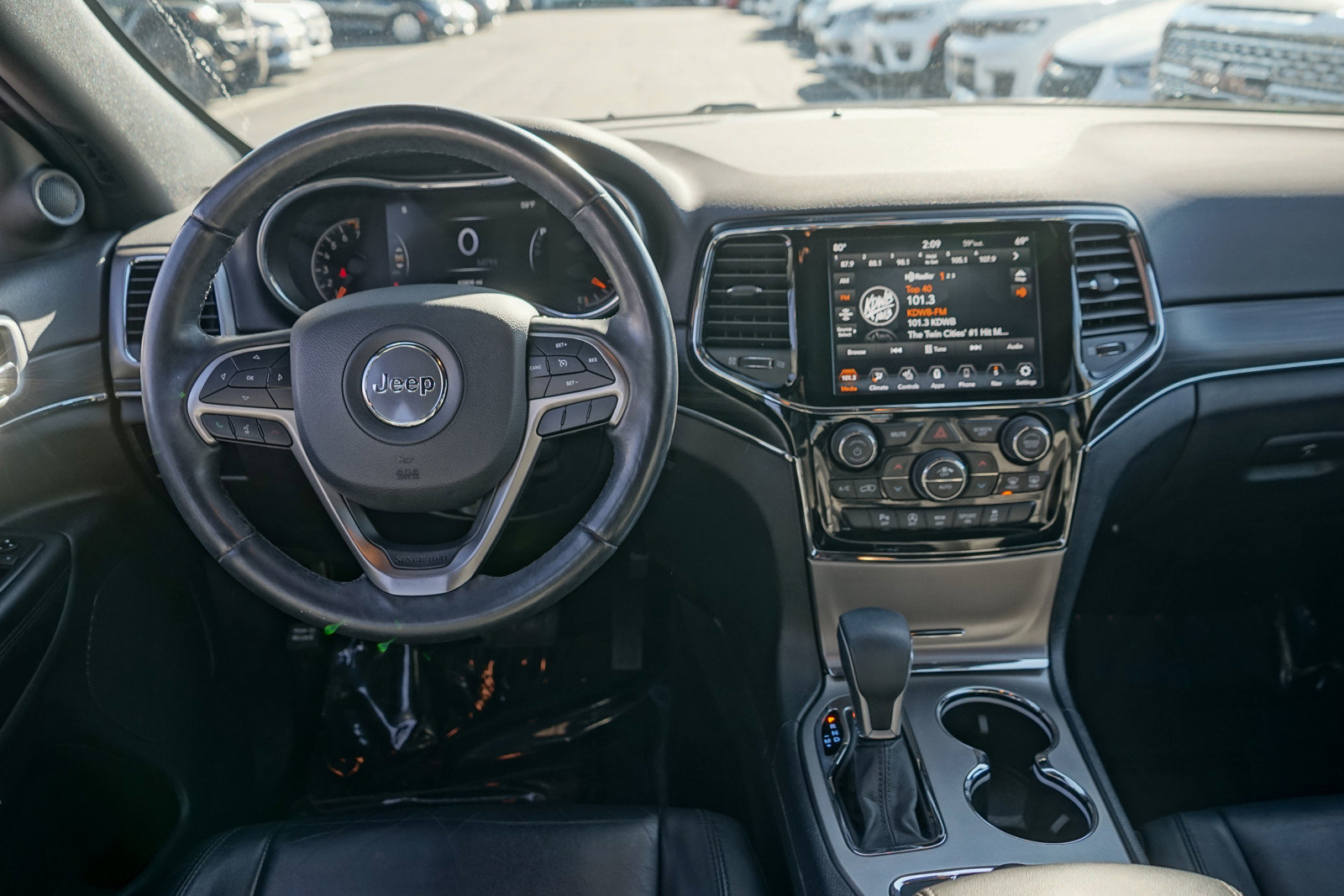 Used 2019 Jeep Grand Cherokee Limited image 12