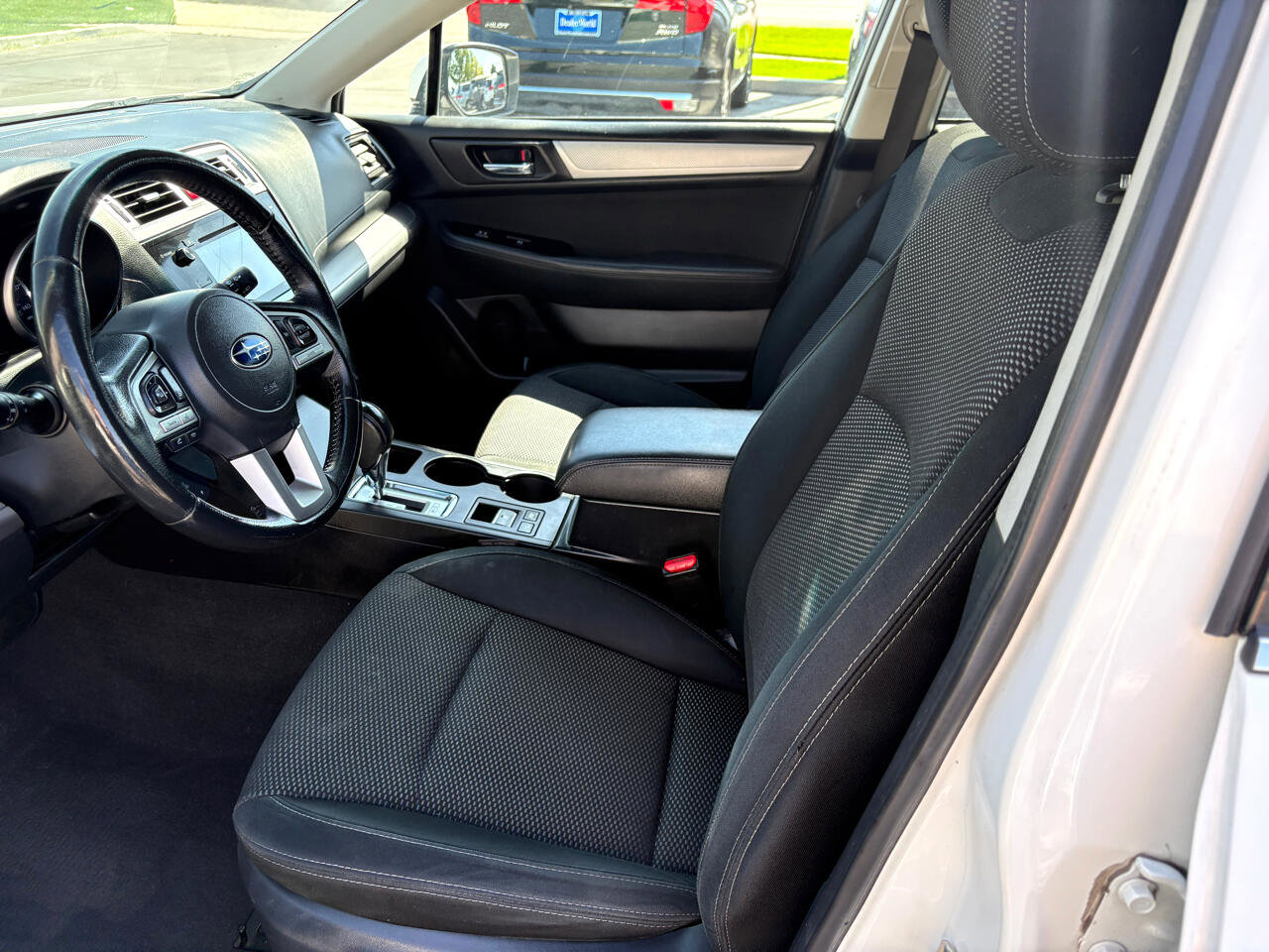 Used 2017 Subaru Outback 2.5i Premium image 13