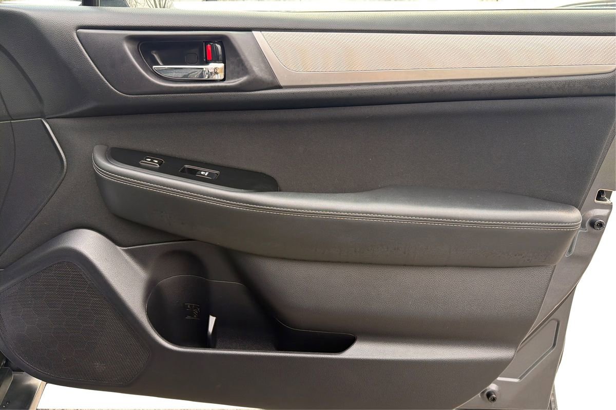 Used 2019 Subaru Outback 2.5i Premium image 21