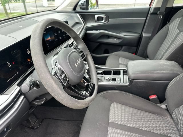 Certified 2025 Kia Sorento LX FWD image 8