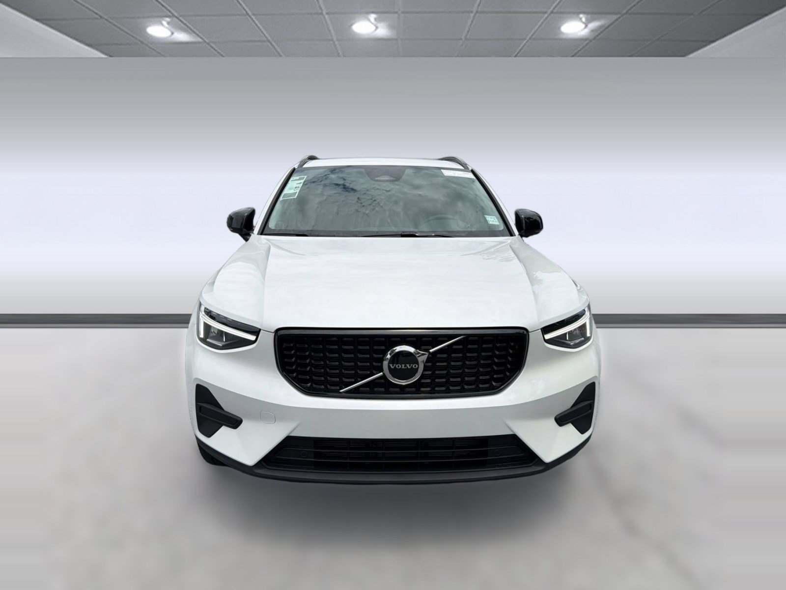 New 2026 Volvo XC40 B5 Core w/ Climate Package AWD/4WD image 6