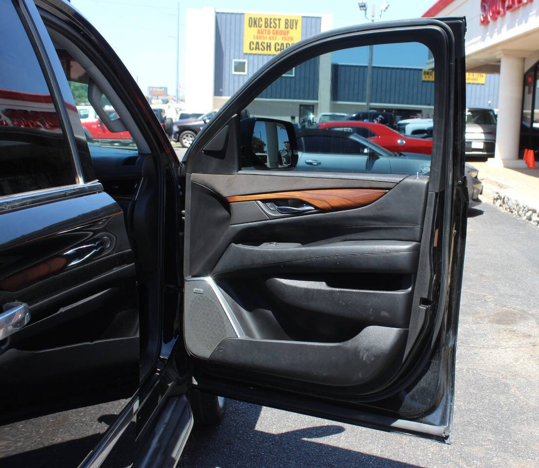 Used 2016 Cadillac Escalade ESV Luxury RWD image 10
