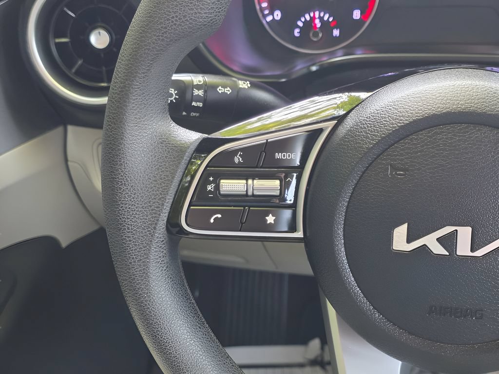 Used 2023 Kia Forte LXS FWD image 15