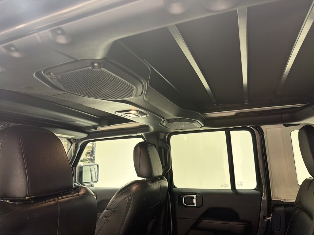 Used 2021 Jeep Wrangler Unlimited Sahara image 37