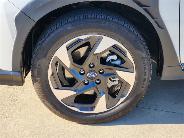 Certified 2025 Subaru Crosstrek 2.5i Limited w/ Crosstrek Mirror Package image 12