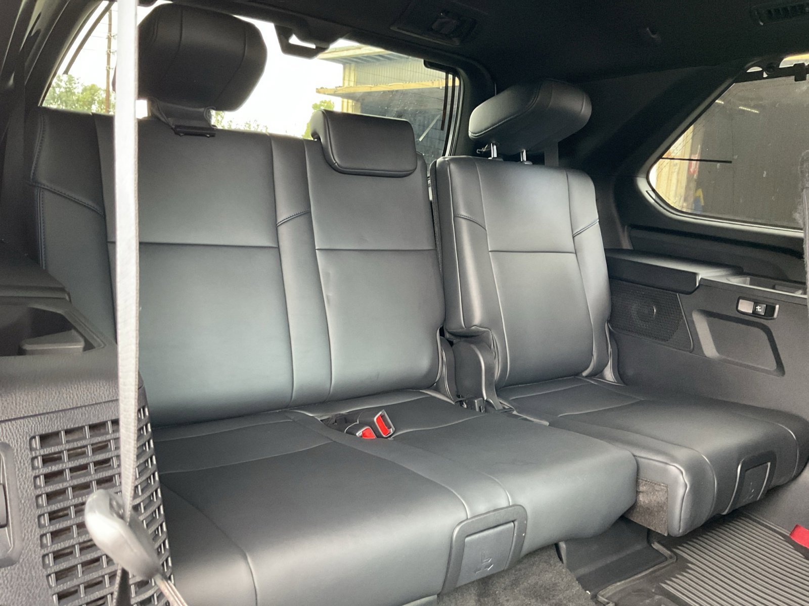Used 2023 Toyota Sequoia Platinum image 31