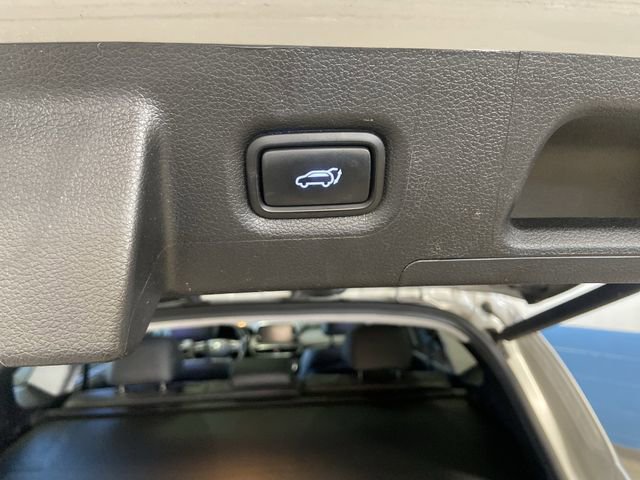 Used 2020 Hyundai Santa Fe Limited image 17