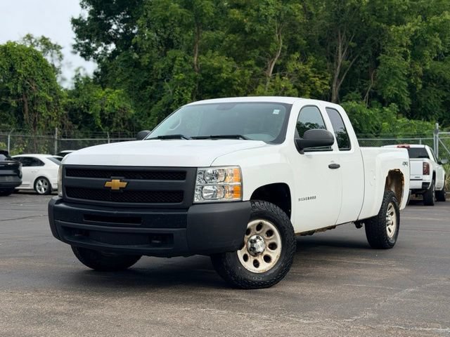 Used 2011 Chevrolet Silverado 1500 W/T AWD/4WD image 2