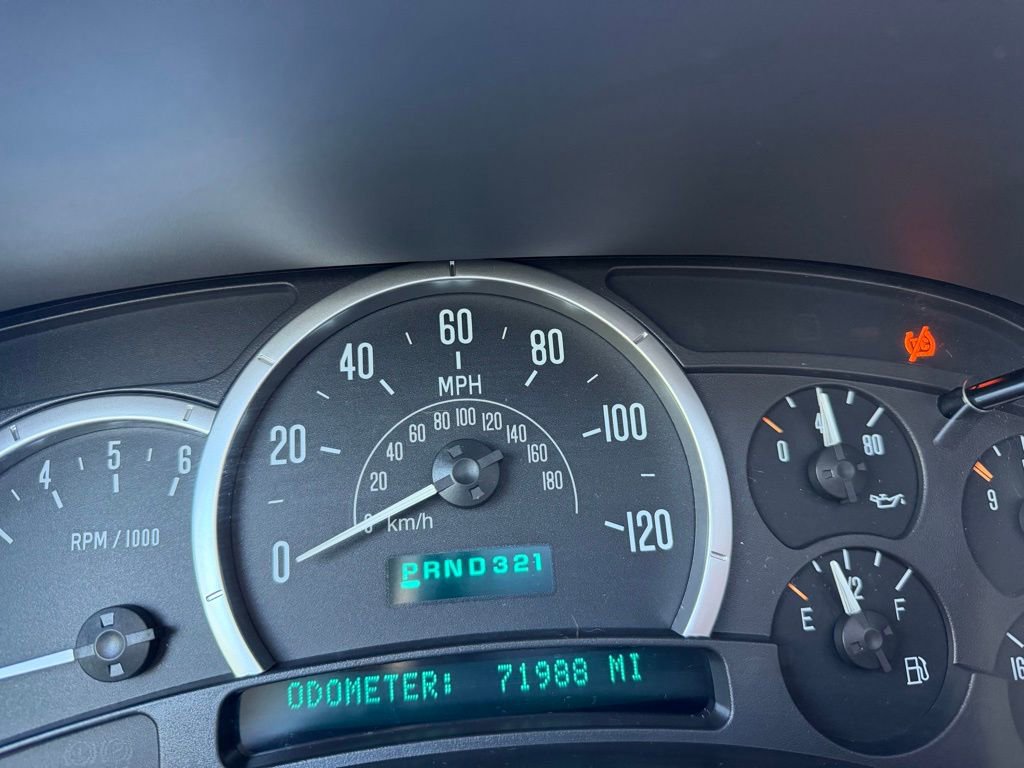 Used 2004 Cadillac Escalade EXT image 17