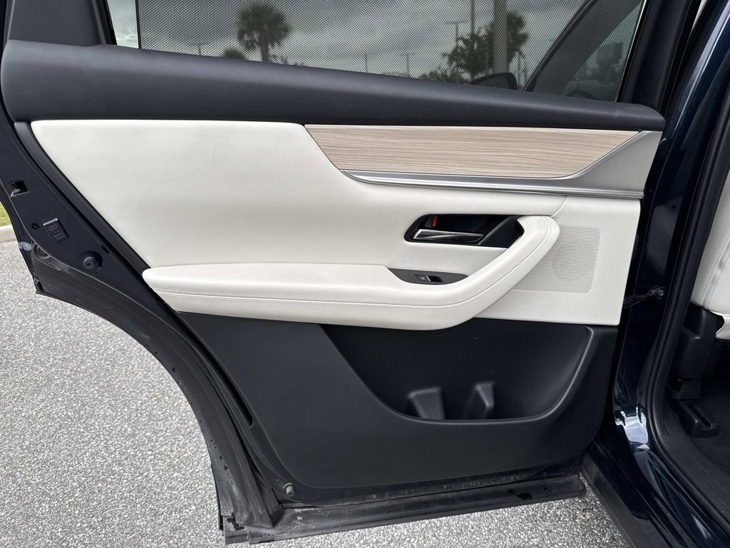 Used 2025 MAZDA CX-90 3.3 Turbo S w/ Premium Package image 15