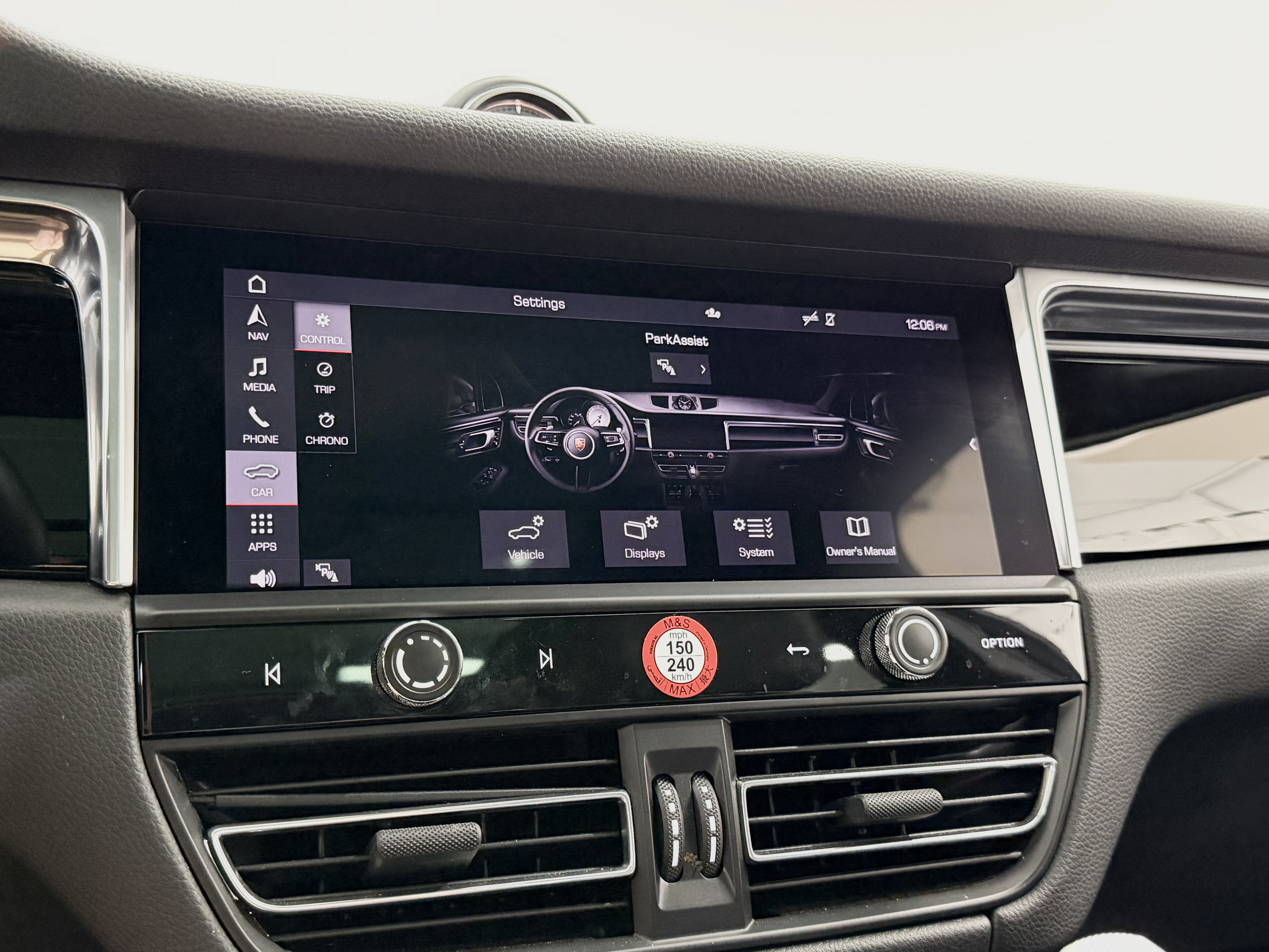 Certified 2023 Porsche Macan S AWD/4WD image 43