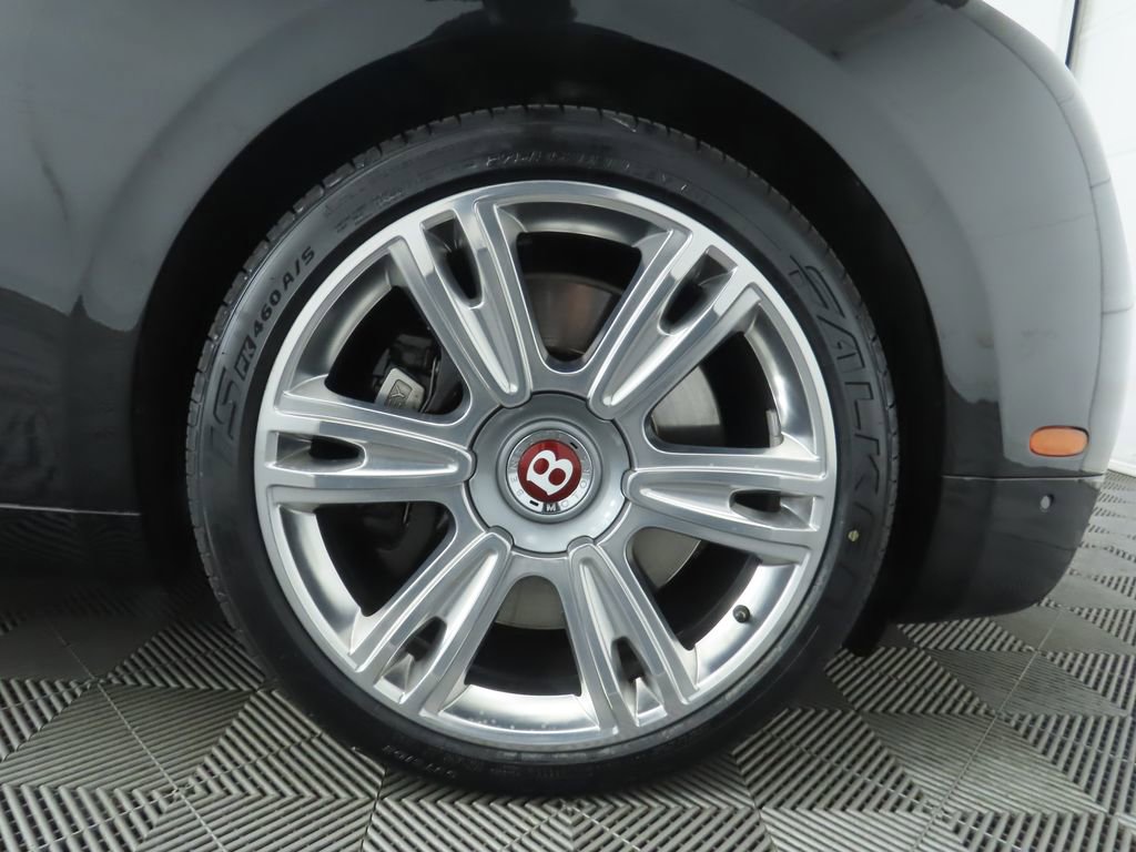 Used 2018 Bentley Flying Spur V8 image 33