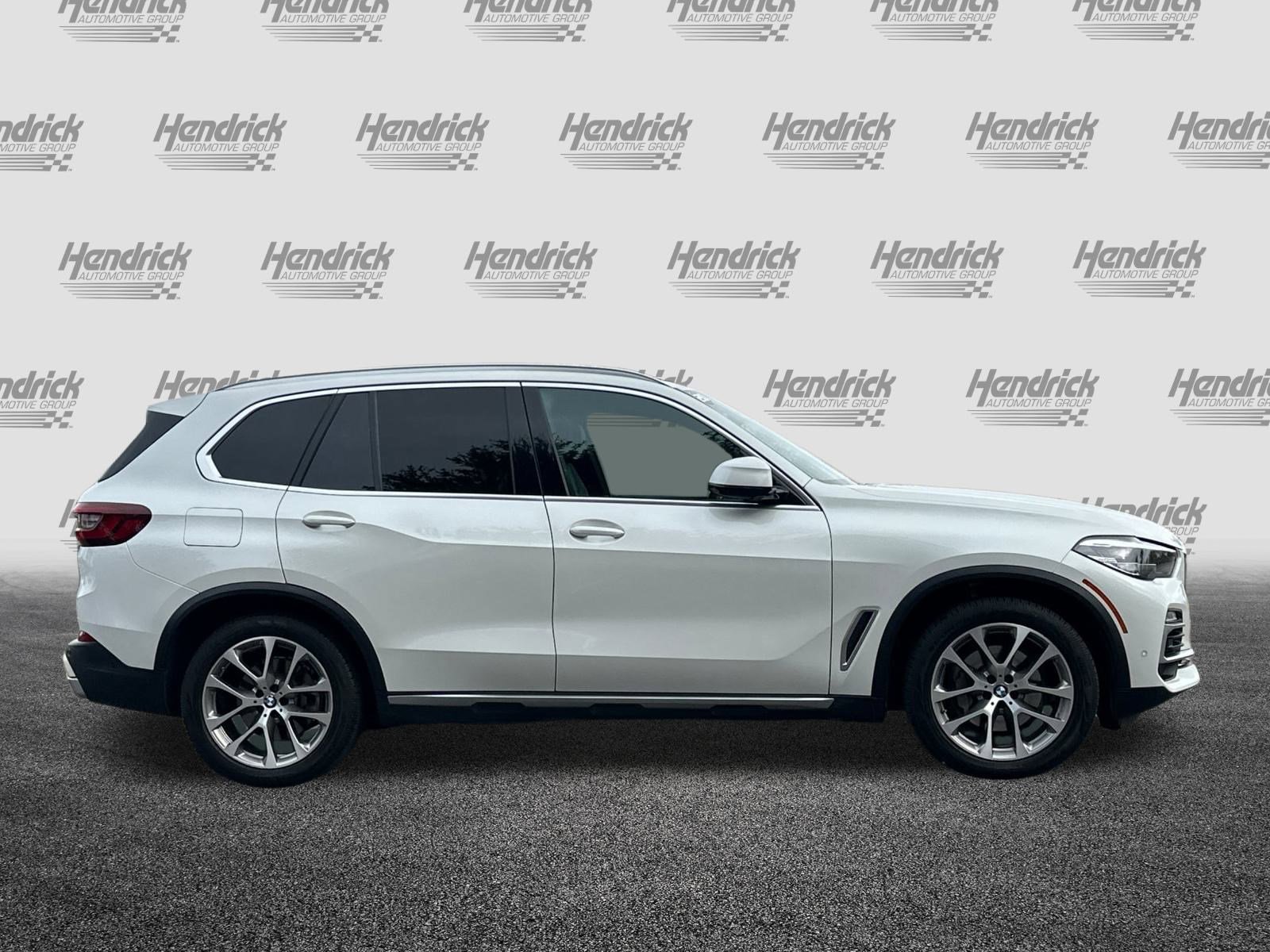 Used 2020 BMW X5 sDrive40i w/ Premium Package image 3