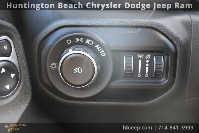 Used 2021 Jeep Wrangler Unlimited Sport image 20