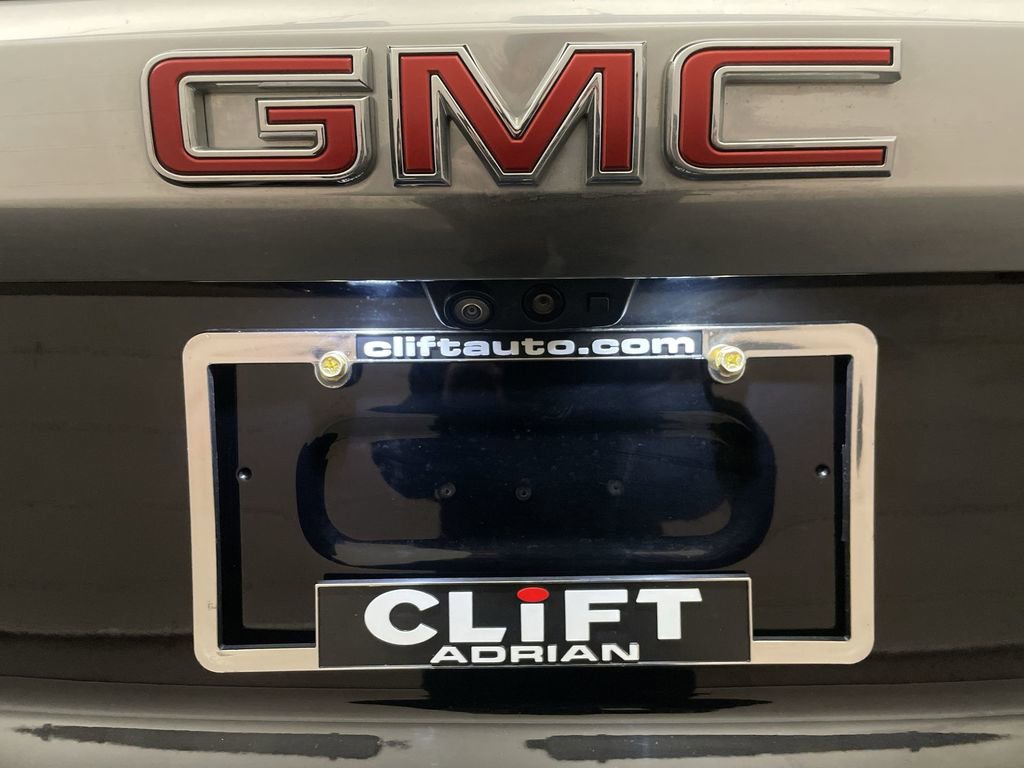 Used 2023 GMC Yukon Denali w/ Advanced Technology Package AWD/4WD image 27