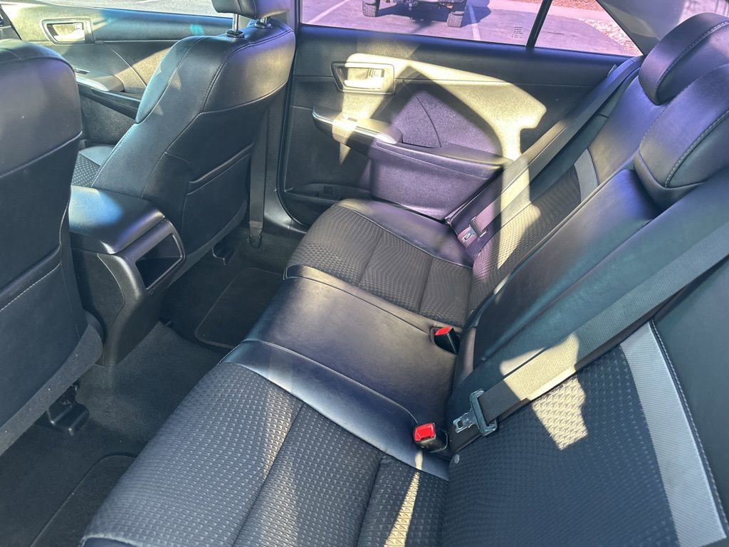 Used 2013 Toyota Camry SE image 19