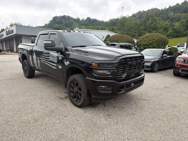 Used 2025 RAM 2500 Big Horn AWD/4WD image 3