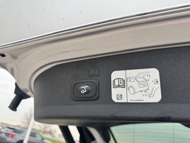 Used 2019 Ford Escape Titanium image 29