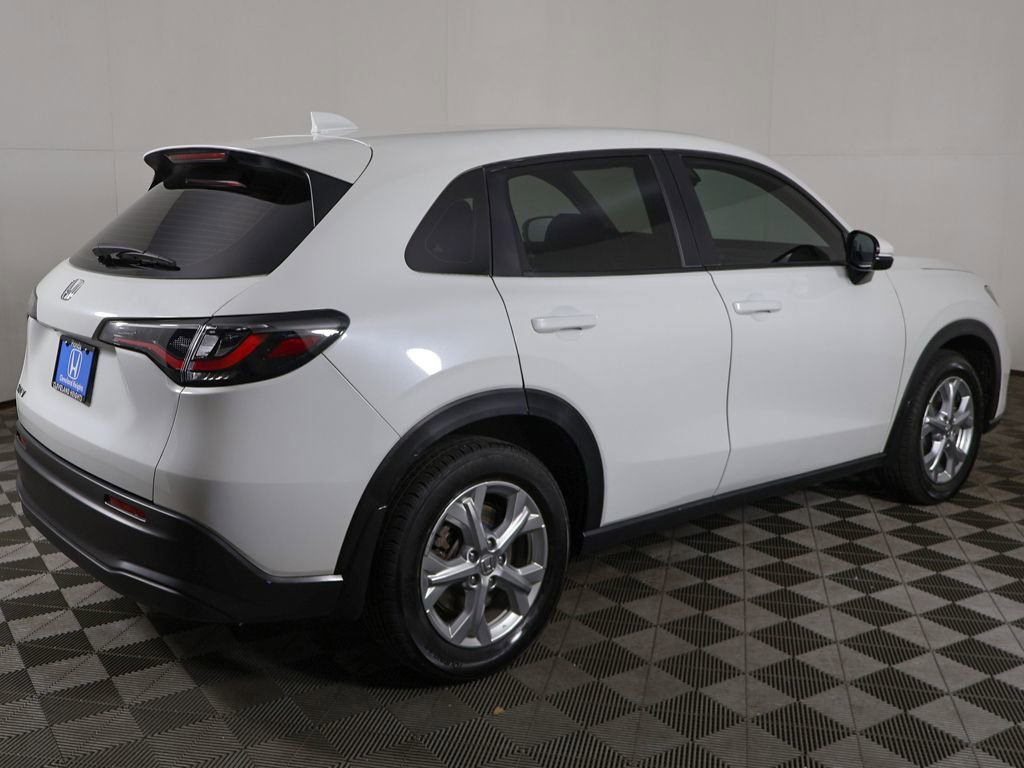 Used 2023 Honda HR-V LX image 7