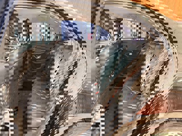 Used 2017 Mercedes-Benz C 300 Sport image 5